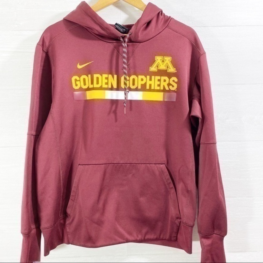 Nike Golden Gophers  women’s sweatshirt with hoodie 
Size M